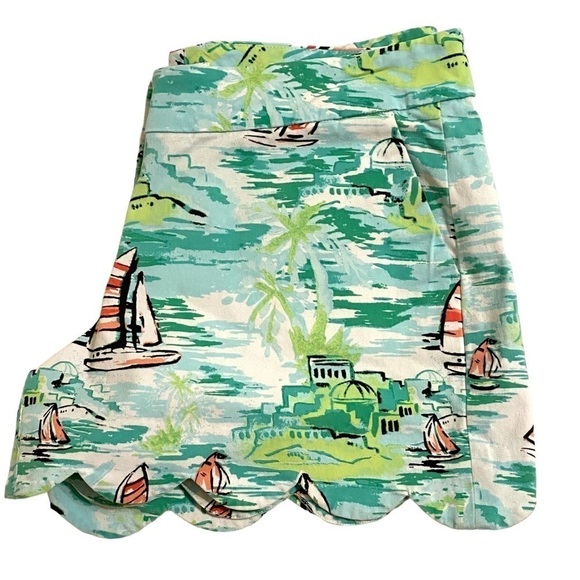 crown & ivy Green and White High Waist Shorts - Picture 7 of 10